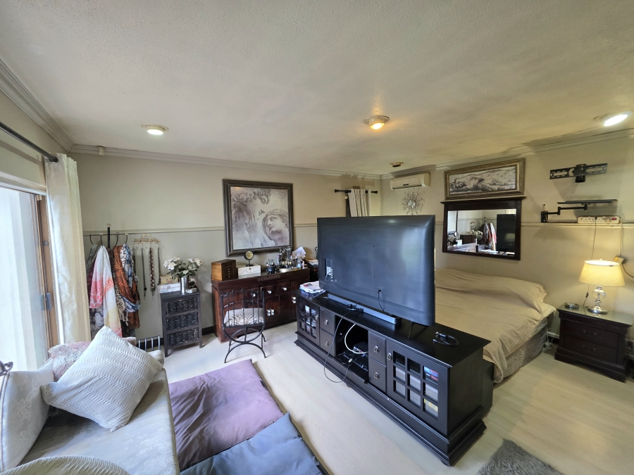 3 Bedroom Property for Sale in Jim Fouchepark Free State